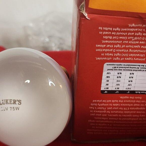 Fluker's 75W Incandescent Reptile Lighting Basking Bulb 120V 12"-18" Distance - Picture 5 of 16